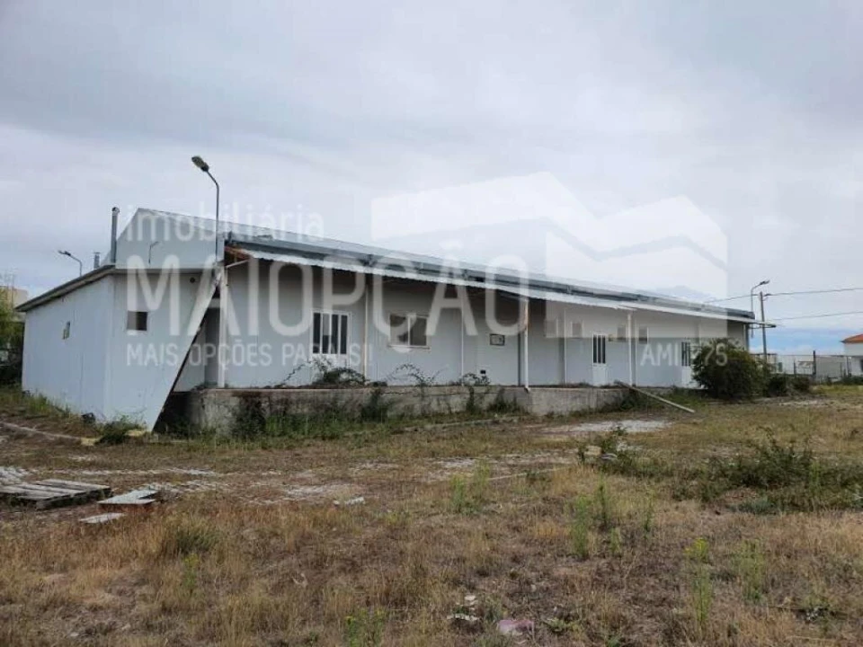 Armazém para Arrendamento em Vilar Formoso Foto 2