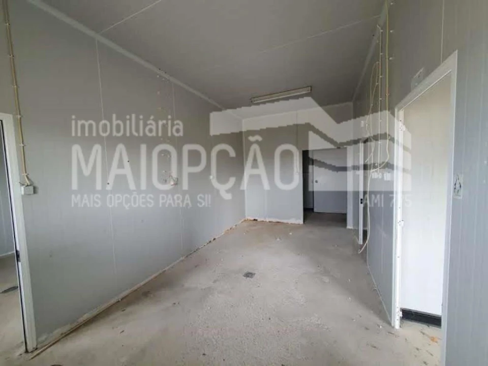 Armazém para Arrendamento em Vilar Formoso Foto 14