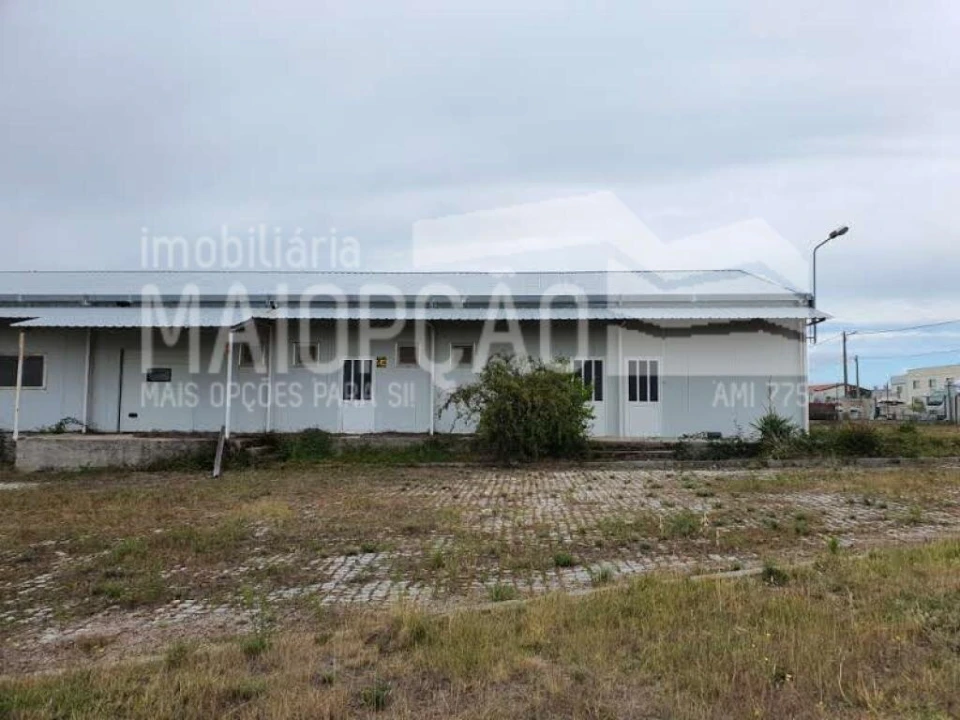 Armazém para Arrendamento em Vilar Formoso Foto 4
