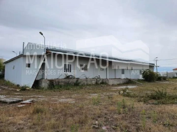 Armazém para Arrendamento em Vilar Formoso