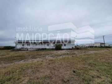 Armazém para Arrendamento em Vilar Formoso