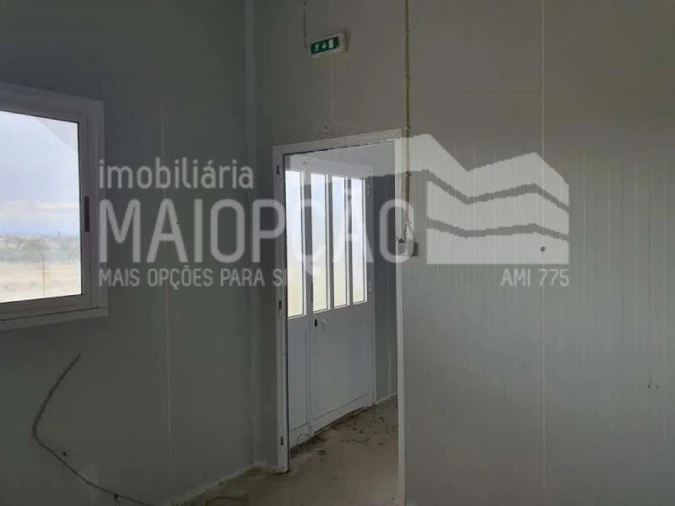 Armazém para Arrendamento em Vilar Formoso Foto 15