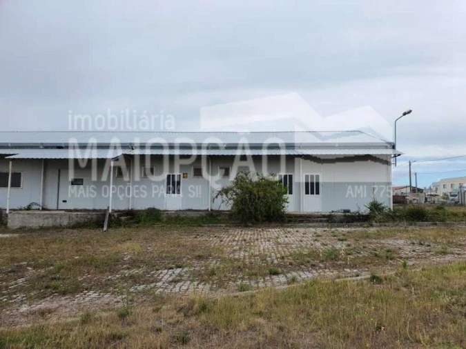 Armazém para Arrendamento em Vilar Formoso Foto 4