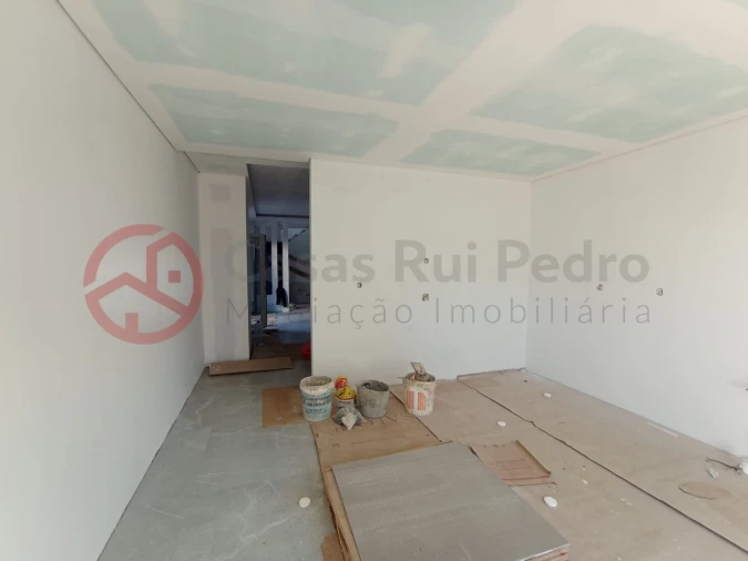 Moradia T3 para Venda em Fernao Ferro Foto 20