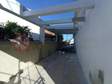 Moradia T3 para Venda em Fernao Ferro