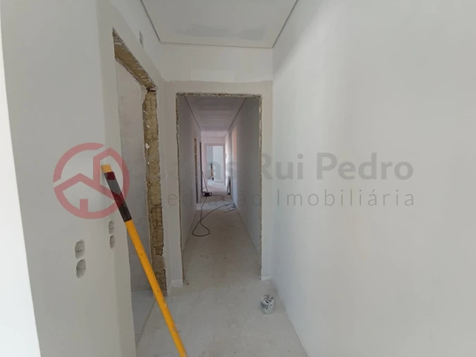 Moradia T3 para Venda em Fernao Ferro Foto 3