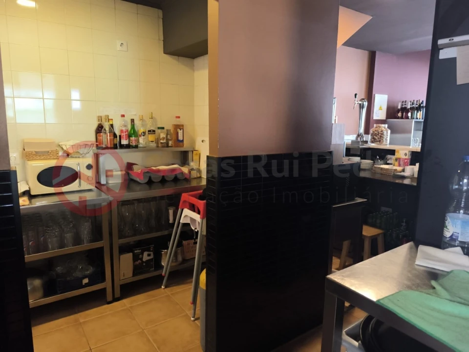 Negócio para Cedência de Quotas em Amora Foto 7