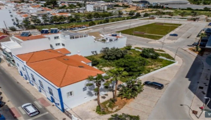 Moradia T7 para Venda em Portimão Foto 2