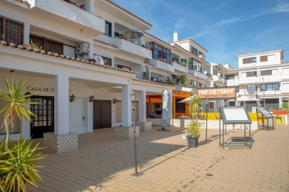 Loja para Venda em Albufeira e Olhos de Água