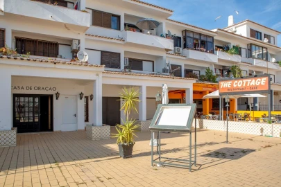 Loja para Venda em Albufeira e Olhos de Água