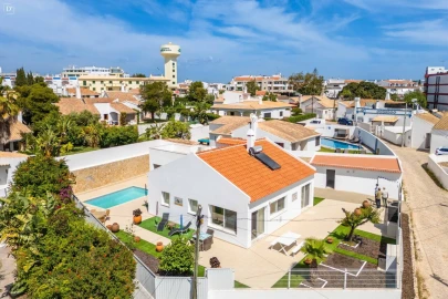 Moradia T3 para Venda em Albufeira e Olhos de Água