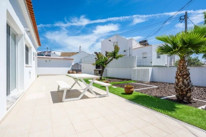 Moradia T3 para Venda em Albufeira e Olhos de Água