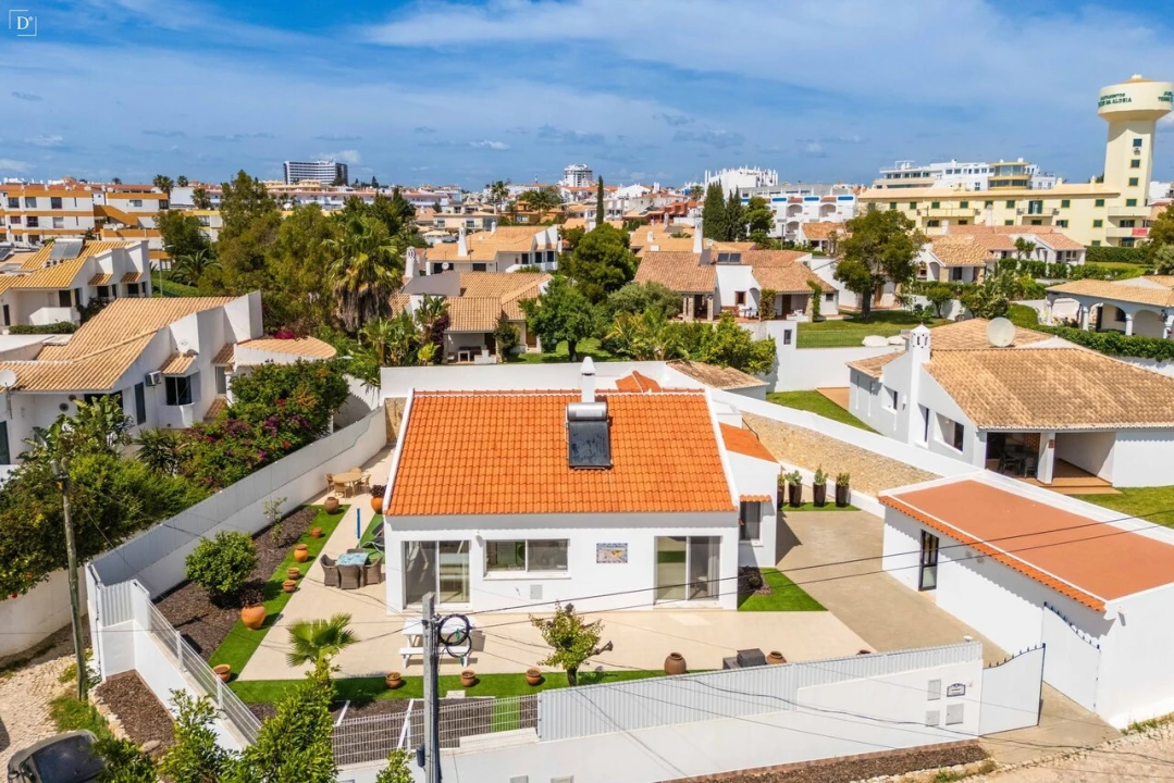 Moradia T3 para Venda em Albufeira e Olhos de Água Foto 12