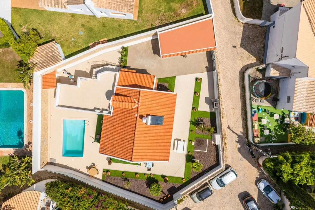 Moradia T3 para Venda em Albufeira e Olhos de Água Foto 2