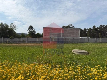 Terreno para Venda em Cabanelas