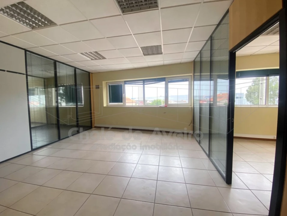 Escritório para Arrendamento em Esgueira Foto 1