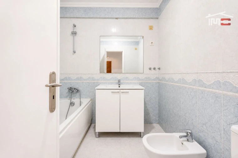Apartamento T2 para Venda em Ramada e Caneças Foto 22