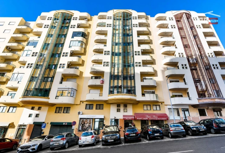 Apartamento T2 para Venda em Ramada e Caneças Foto 28