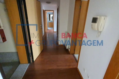 Apartamento T3 para Venda em Oliveira do Douro
