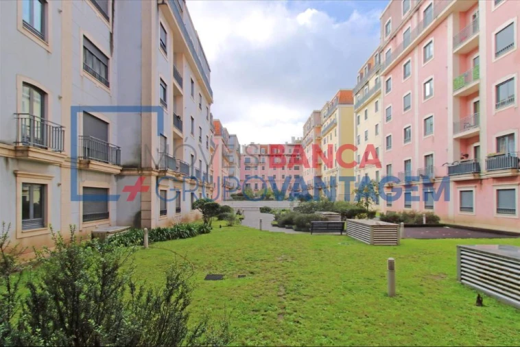 Apartamento T3 para Venda em Oliveira do Douro Foto 7
