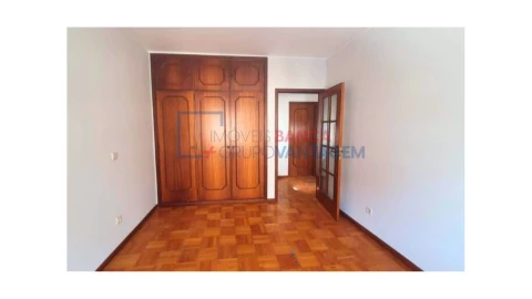 Apartamento T2 para Venda em Oliveira do Douro