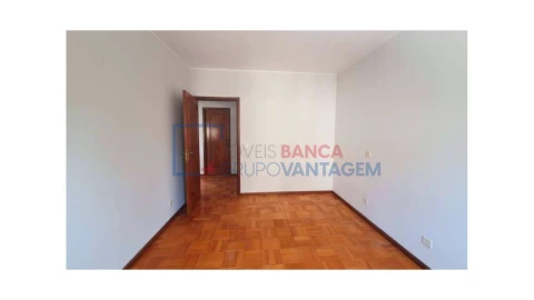 Apartamento T2 para Venda em Oliveira do Douro