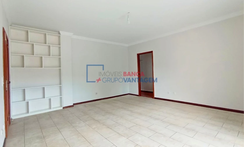 Apartamento T2 para Venda em Oliveira do Douro Foto 12