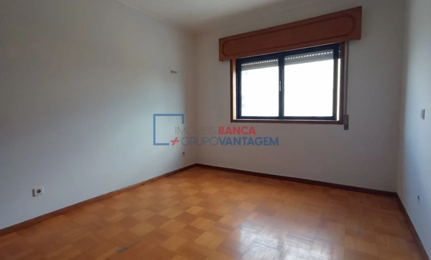 Apartamento T2 para Venda em Oliveira do Douro Foto 20