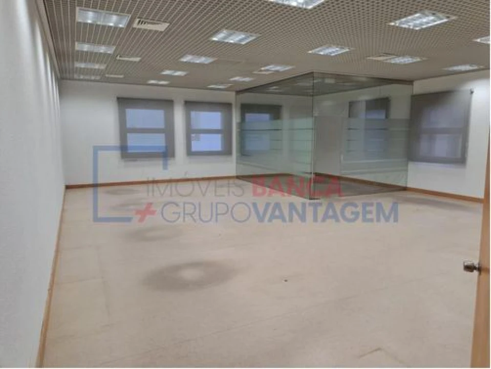 Loja para Venda em Póvoa de Varzim, Beiriz e Argivai Foto 6