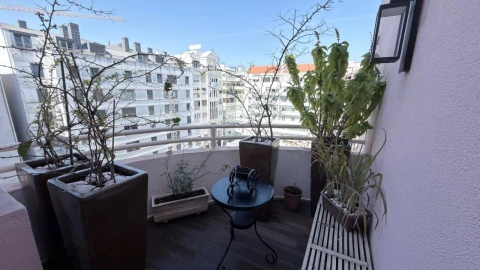Apartamento T4 para Venda em Avenidas Novas