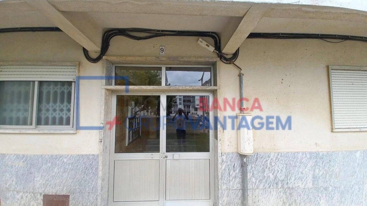 Apartamento T3 para Venda em Seixal, Arrentela e Aldeia de Paio Pires Foto 12