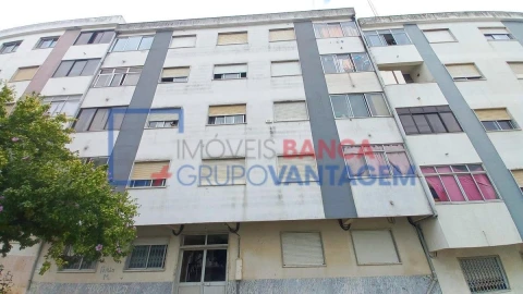 Apartamento T3 para Venda em Seixal, Arrentela e Aldeia de Paio Pires