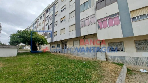 Apartamento T3 para Venda em Seixal, Arrentela e Aldeia de Paio Pires