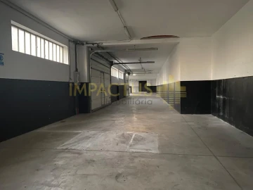 Loja para Arrendamento em Bougado (São Martinho e Santiago)