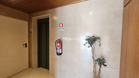 Apartamento T2 para Venda em Glória e Vera Cruz