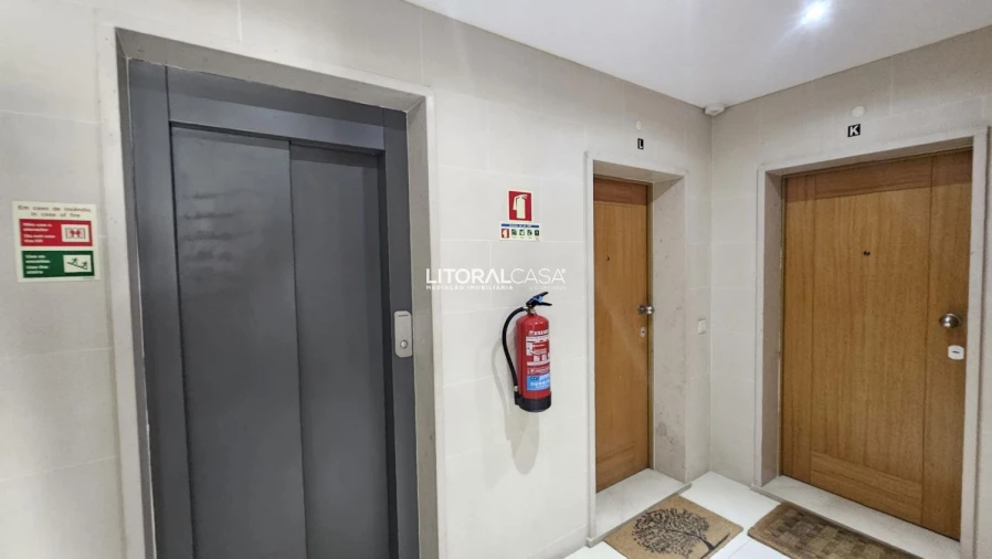 Apartamento T2 para Venda em Glória e Vera Cruz Foto 32