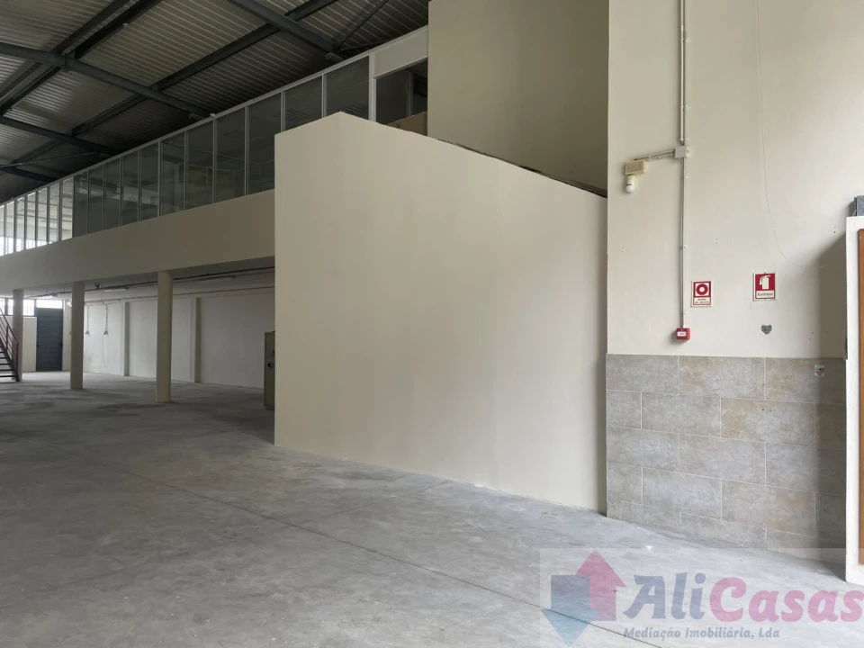 Loja para Arrendamento em Ermesinde Foto 5