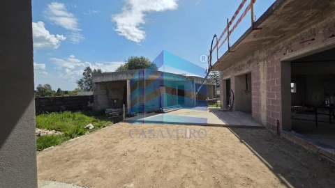 Moradia T3 para Venda em Santa Joana
