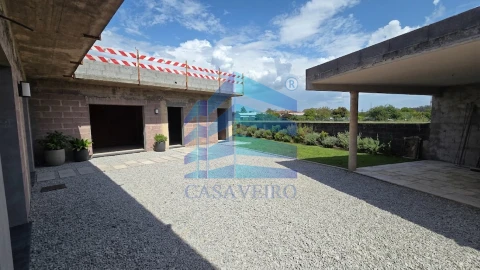Moradia T3 para Venda em Santa Joana