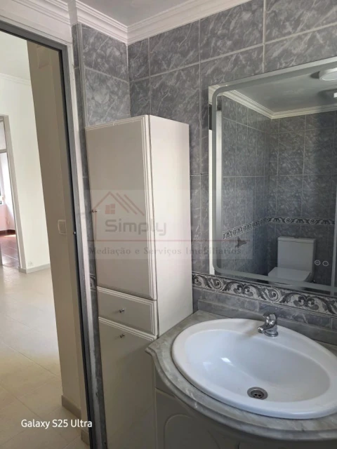 Apartamento T2 para Venda em Ajuda