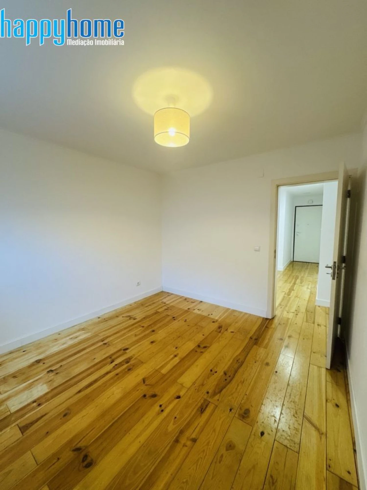 Apartamento T2 para Venda em Póvoa de Santo Adrião e Olival Basto Foto 9