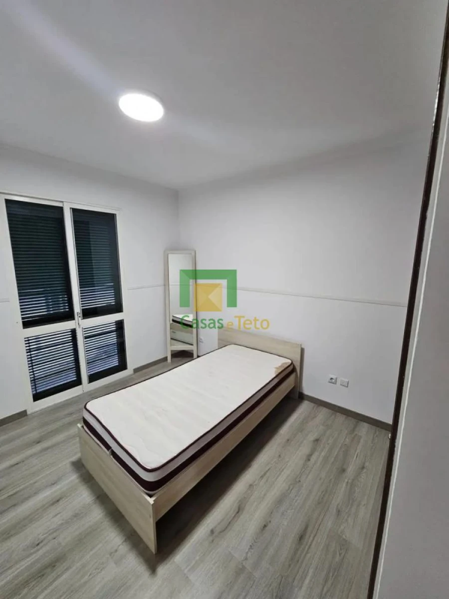 Apartamento T2 para Venda em Caniço Foto 6