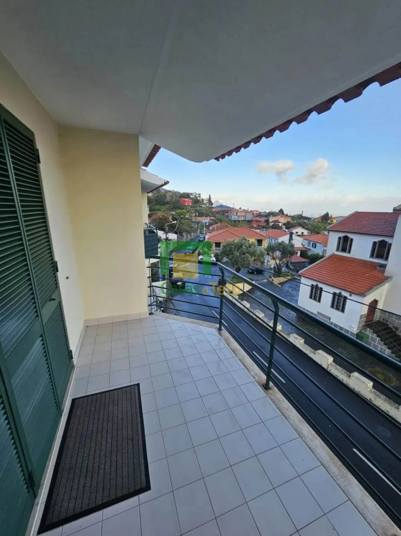 Apartamento T2 para Venda em Caniço Foto 1