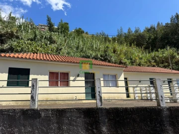 Moradia T2 para Venda em São Roque