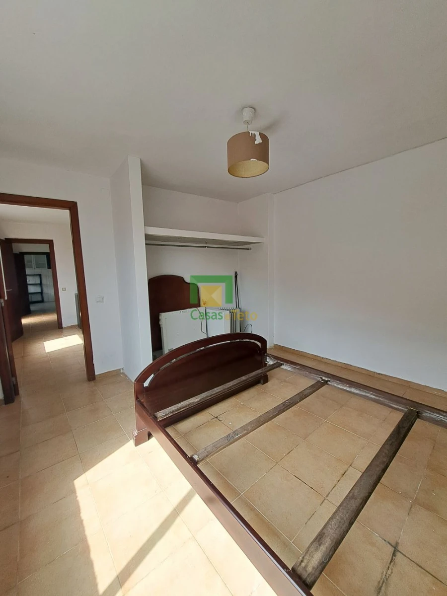 Moradia T2 para Venda em São Roque Foto 9