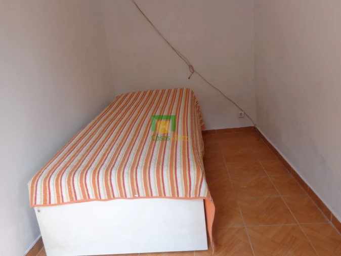 Moradia T2 para Venda em São Roque Foto 11