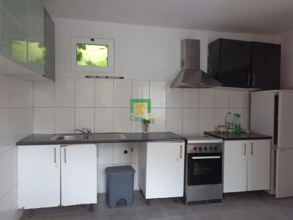 Moradia T2 para Venda em São Roque Foto 14