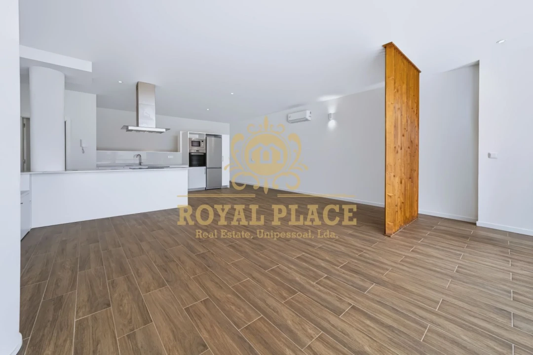 Apartamento T2 para Venda em Argoncilhe Foto 4