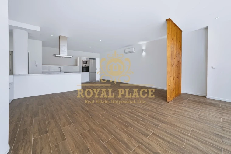 Apartamento T2 para Venda em Argoncilhe Foto 4