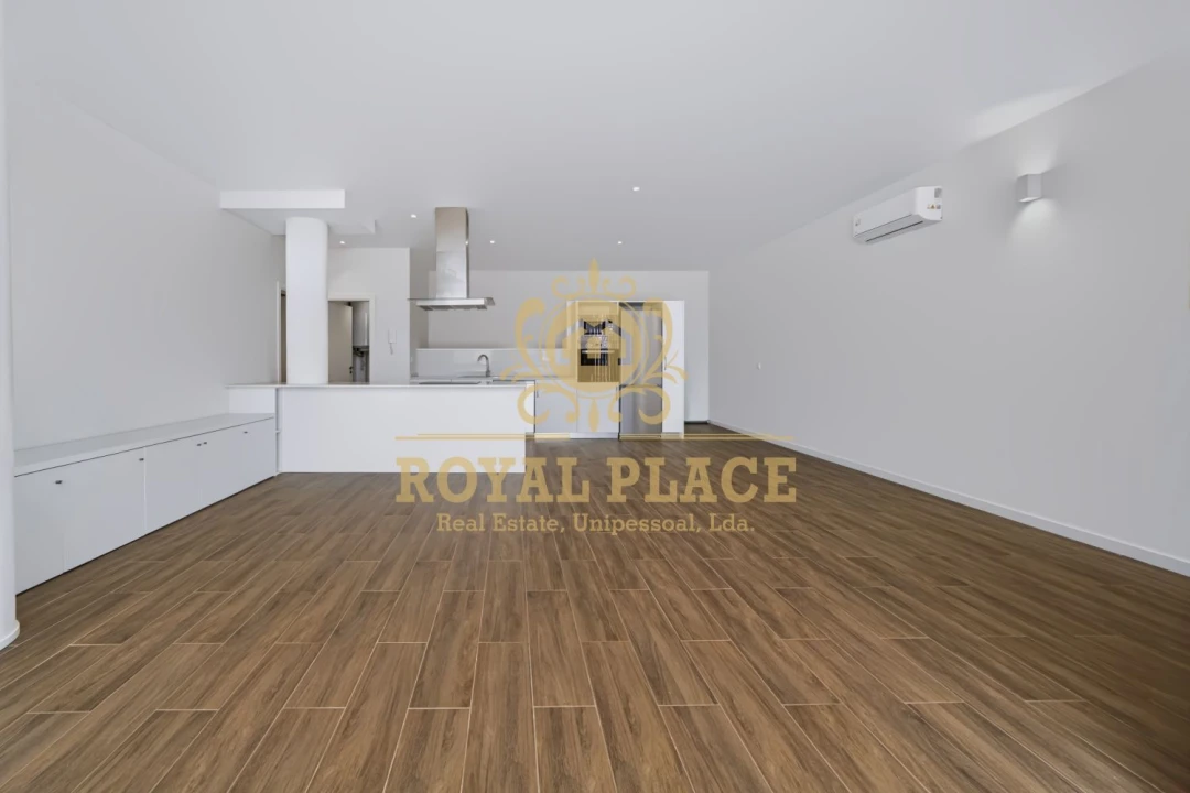 Apartamento T2 para Venda em Argoncilhe Foto 6